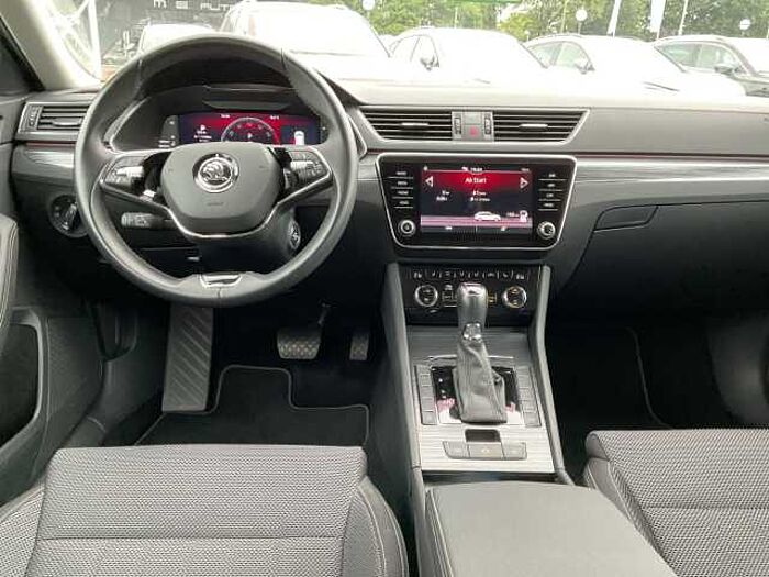 SKODA Superb Combi 1.5 TSI ACT Style Kamera/PDC